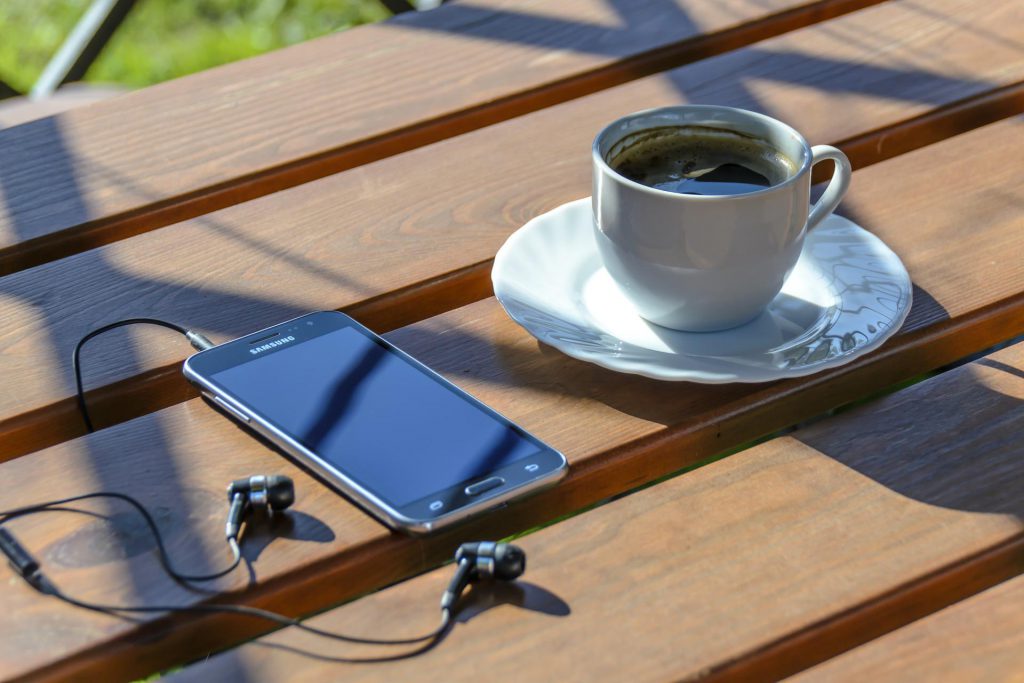 podcasty spotify słuchanie przy kawie